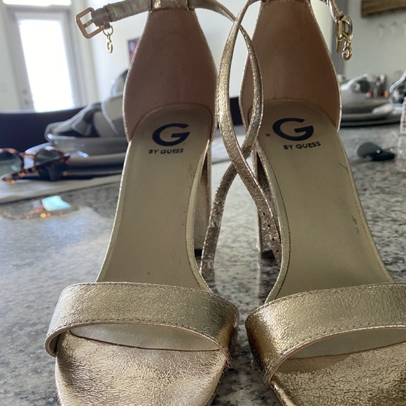 Gold Guess Strapy Block Heel - Picture 2 of 5